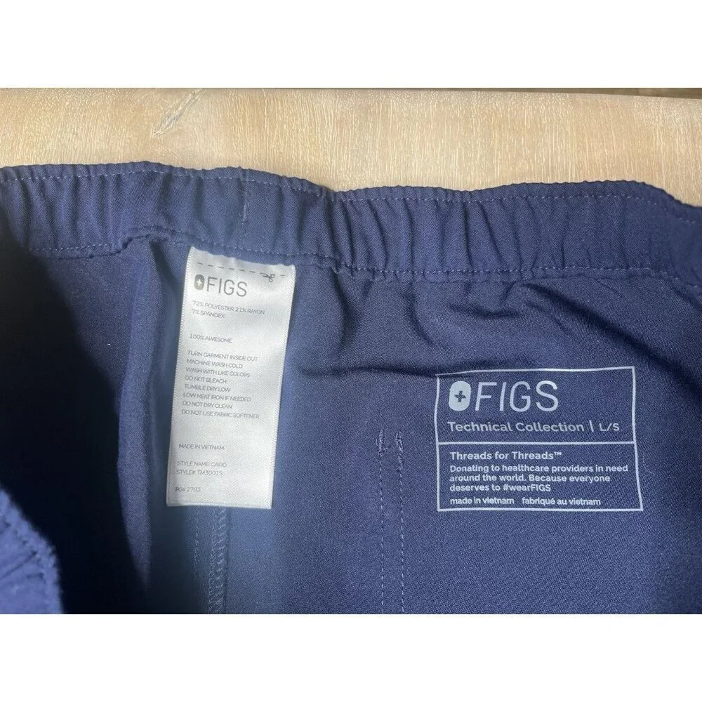 Figs Cairo Cargo Scrub Pants in Navy Size Large Short